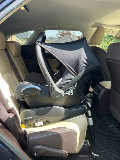 Car seat & 2 isofix bases