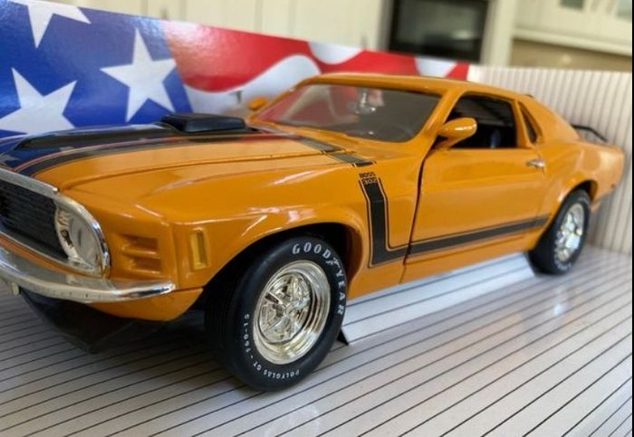 Ford Mustang Collection 1/18 USA Market ERTL