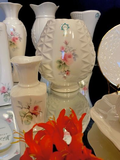 Beautifull Irish Parian Donegal China Porcelain  Irish Parian Donegal China Porcelain Rose Floral Decorative