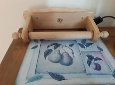 kitchen roll holder