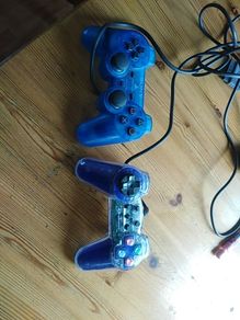 2 controllers PlayStation 20 each or 35 for both