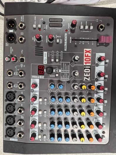 Allen & Heath Zedi-10fx mixer