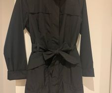 TheNorthFace light coat UkS need to go ASAP