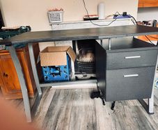 Free desk
