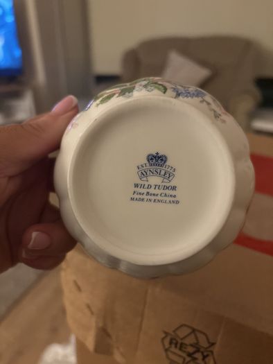 Aynsley small bowl in good condition