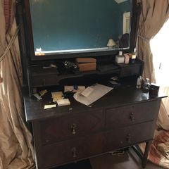 antique dressing Table