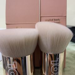 sol body body kabuki brush and angled body brush brand new