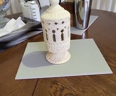 Tealight holder