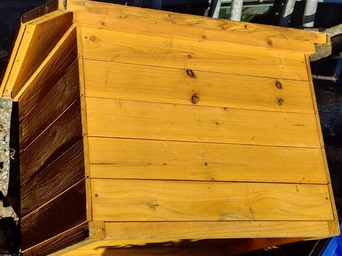 Wooden pet/ dog kennel with flap