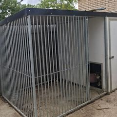 Thermal insulated dog kennel