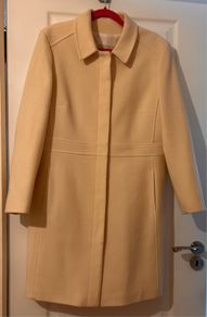 Beautiful rich cream coat. Size 16. Excellent condition. Swords collection only.