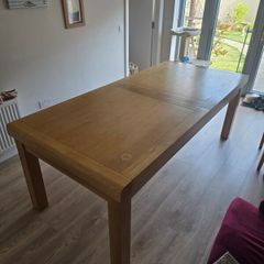 Large Oak Extending Dining Table