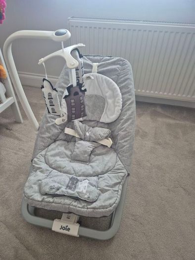 joie dreamer rocker