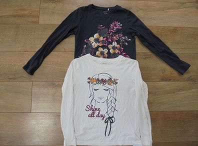 Girls top,size 9-10 years