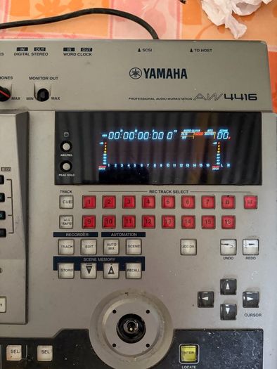 Yamaha AW4416 Professional Audio Workstation + CD-RW Drive