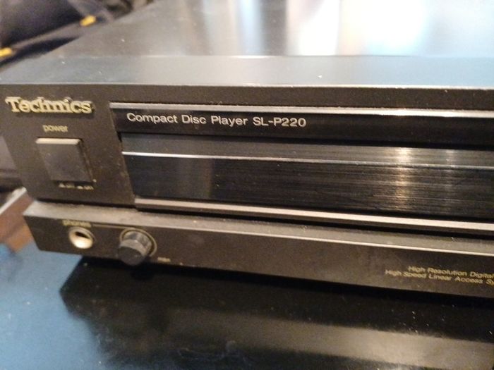Technics cd player
