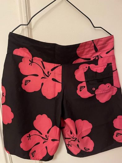 Roxy shorts size 2 - fit size 8/10