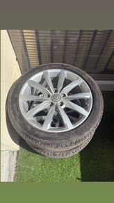 VW Golf OEM Alloys and Tyres