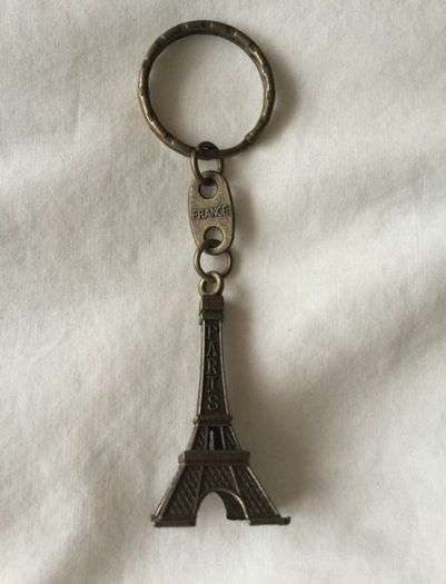 Eiffel Tower Keyring