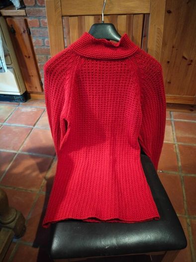 Girls GRD red Cardigan.