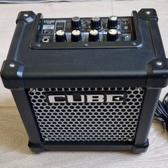Roland Micro Cube GX guitar amp