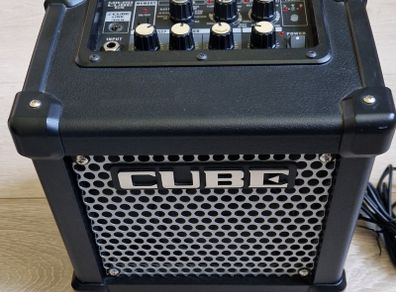 Roland Micro Cube GX guitar amp