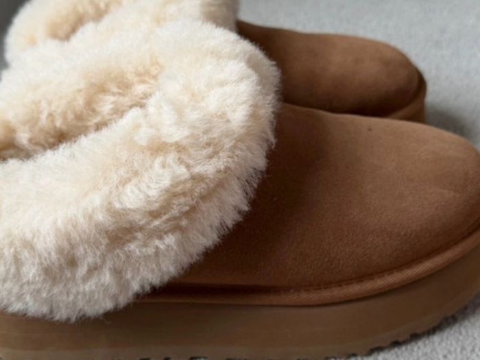 Ugg Tazz  Indoor/ Outdoor