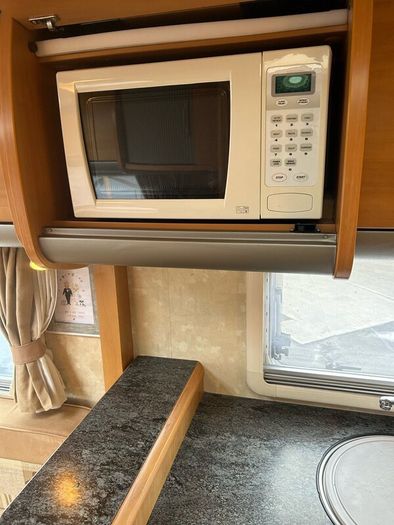 NI 4-Berth 2006 Swift Kon-Tiki 615 2.8 TD