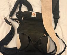 Ergo baby carrier