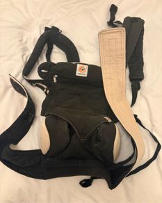 Ergo baby carrier