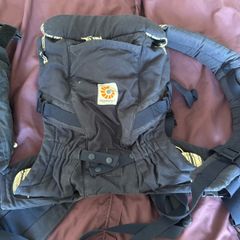 Ergobaby Adapt Baby Carrier & Organic Backpack Bundle
