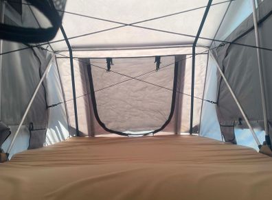 Venture roof tent