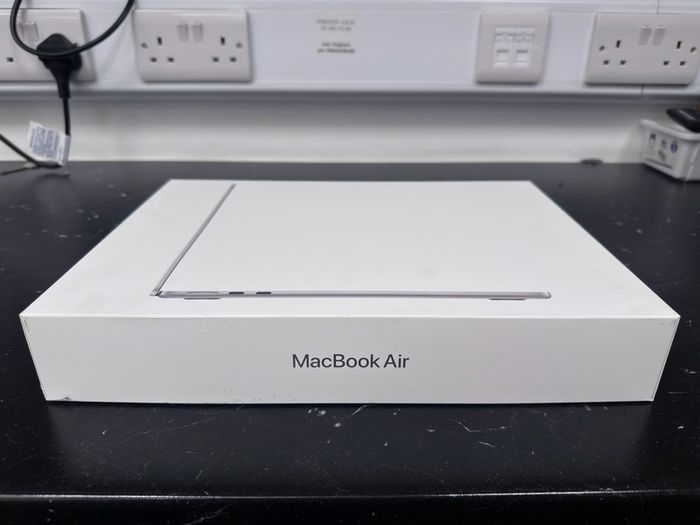 Macbook Air M5 - 24gb Ram - 1tb Ssd- Brand New!