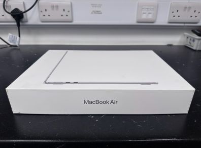 Macbook Air M5 - 24gb Ram - 1tb Ssd- Brand New!
