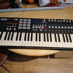 MPK49 Midi Keyboard