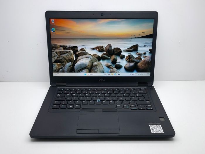 Dell Latitude 5490 - Intel i5(8.gen)/ 12GB RAM/ Windows 11 Laptop