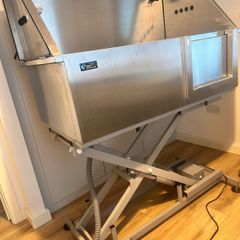 Groom Professional Supreme Stainless Steel Bath With Electric