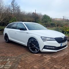 Skoda Superb Sportline DSG, v. Low mileage