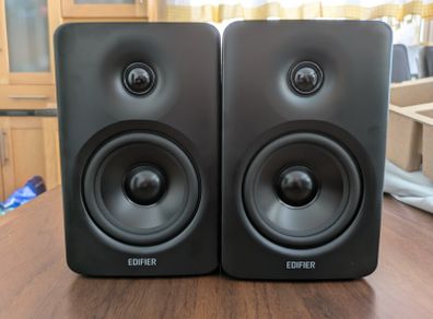 Edifier M90 Compact Bookshelf Speakers New