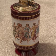 vintage Colibri Florentine ceramic table lighter