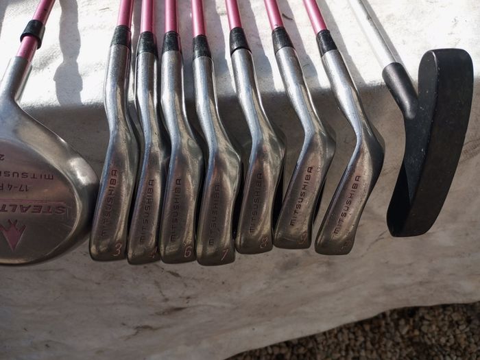Mitsushiba ladies golf clubs. Right handed clubs
