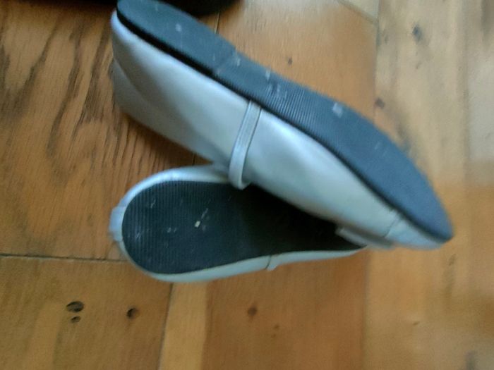 Girls shoes