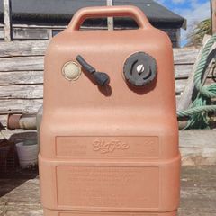 outboard motor fuel tank