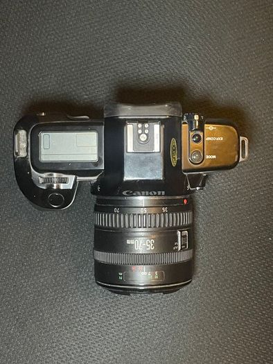 Canon Eos 650 film camera with 35-70mm zoom lens