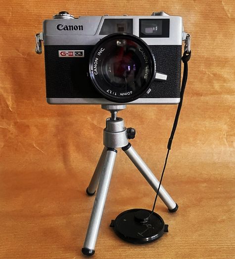 Canonet G-III 17 35 mm film camera Manufactured from spring 1972 to summer 1982