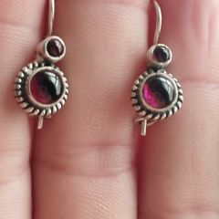 Vintage Sterling Silver Garnet Earrings.