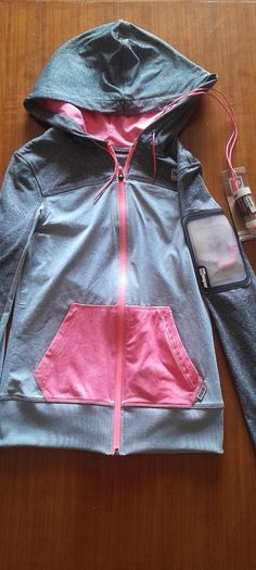 Hoodie buddie hb with earphones