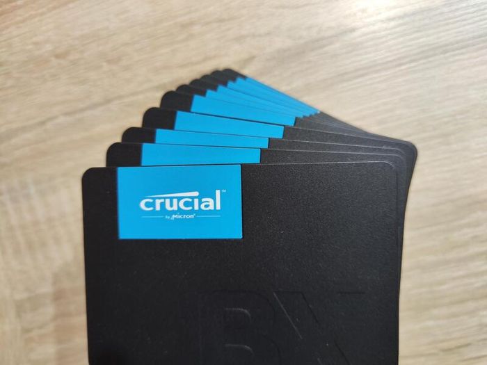 5 SSDs Crucial 480 GB