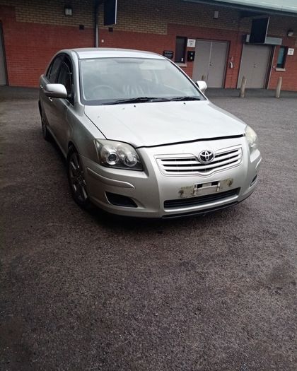 2008 toyota avensis2.0 d4d breaking