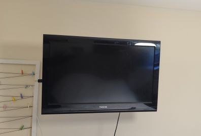 Toshiba 32" LCD TV